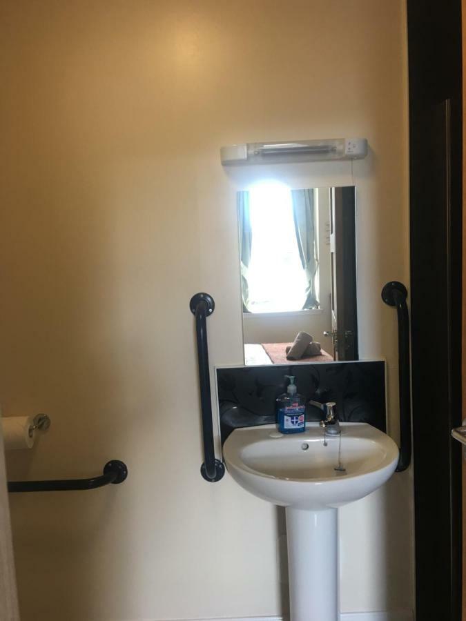1 Lochness Rooms&Hostel Drumnadrochit Kültér fotó